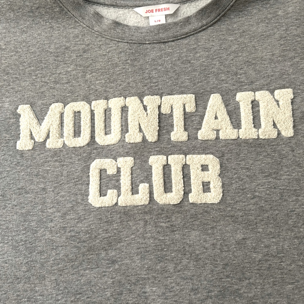 Comfy Joe Fresh Sweatshirt- large Grey Mountain Club Sweatshirt 🗻